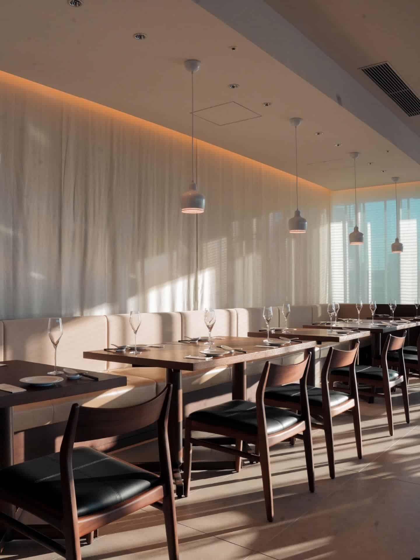 原宿クエスト店の大きく象徴的な